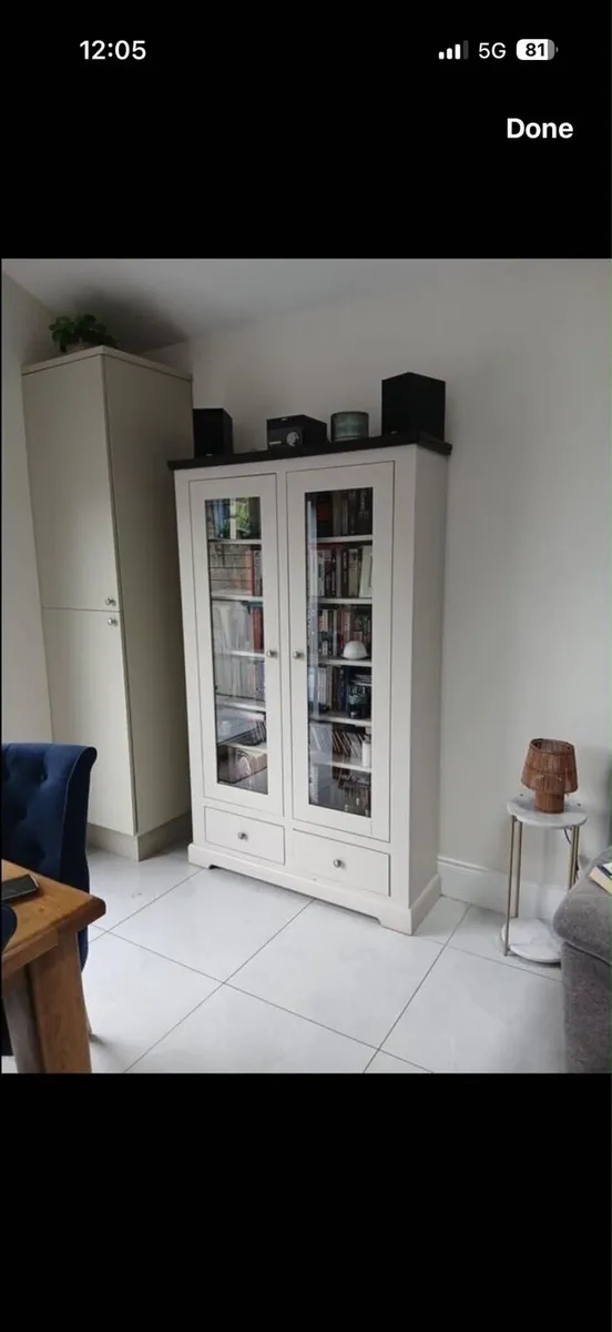 solid wooden display unit - Image 1