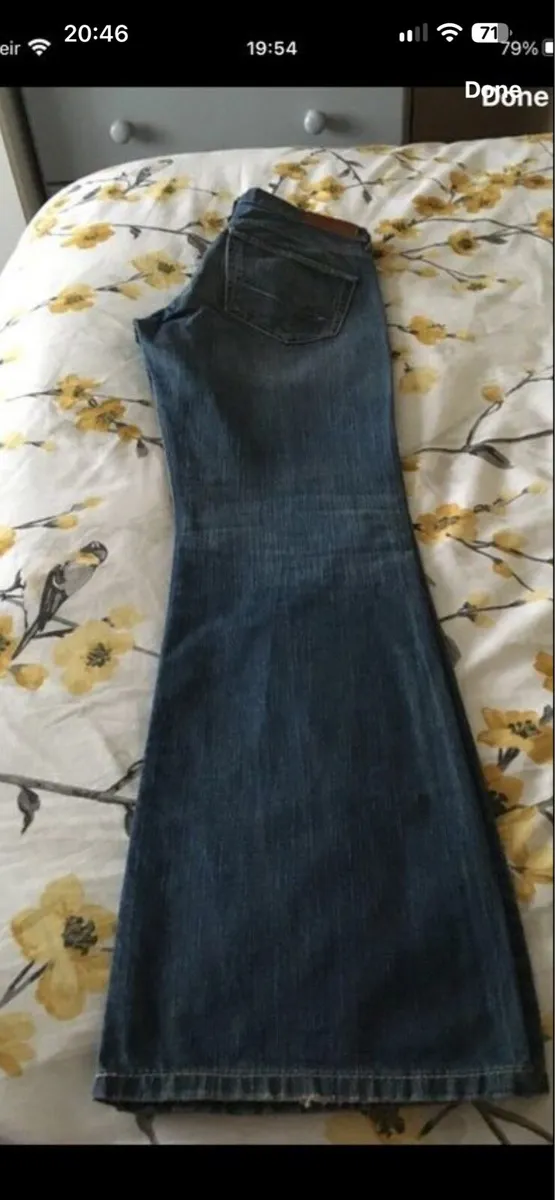 Ladies Tommy Hilfiger jeans W30” x L32” €20 - Image 1