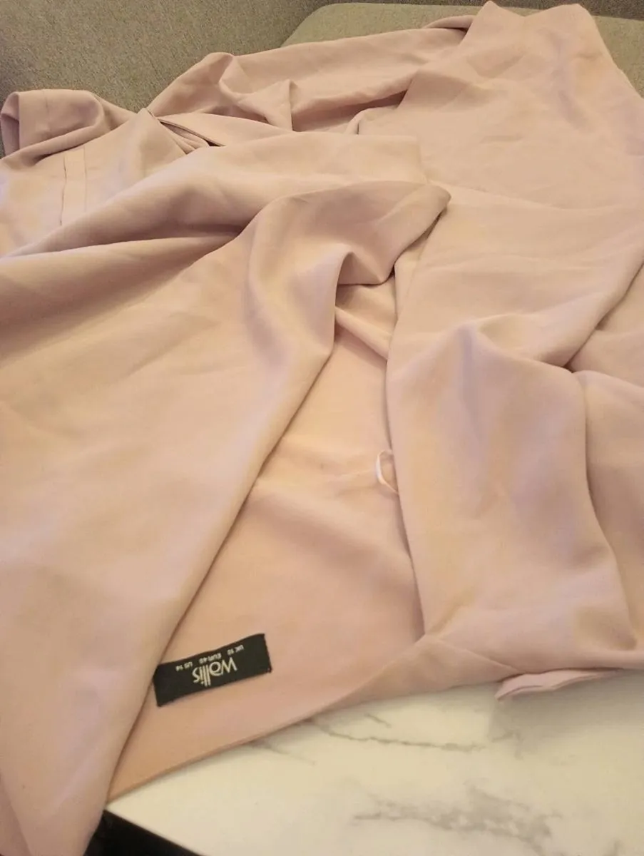 Woman clothes - Image 1