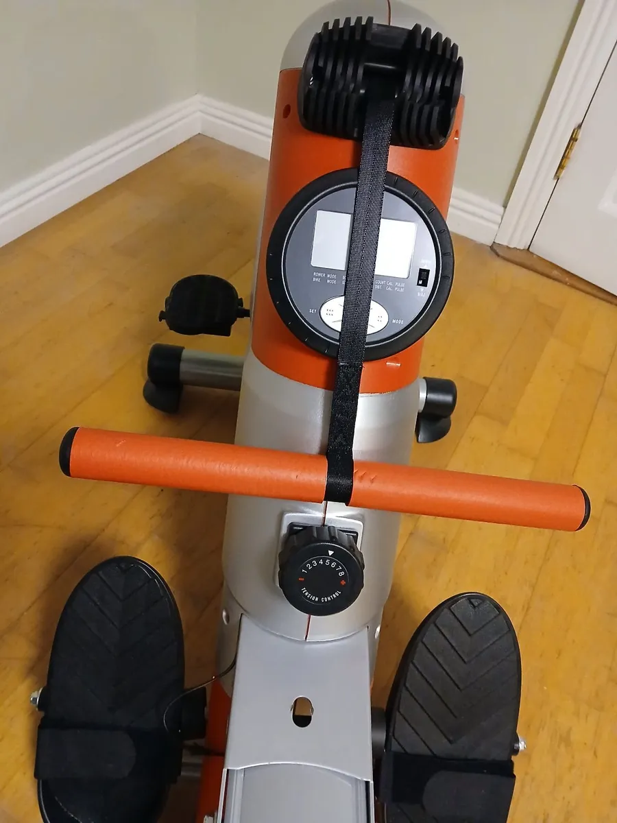 Rowing Machine - Image 3