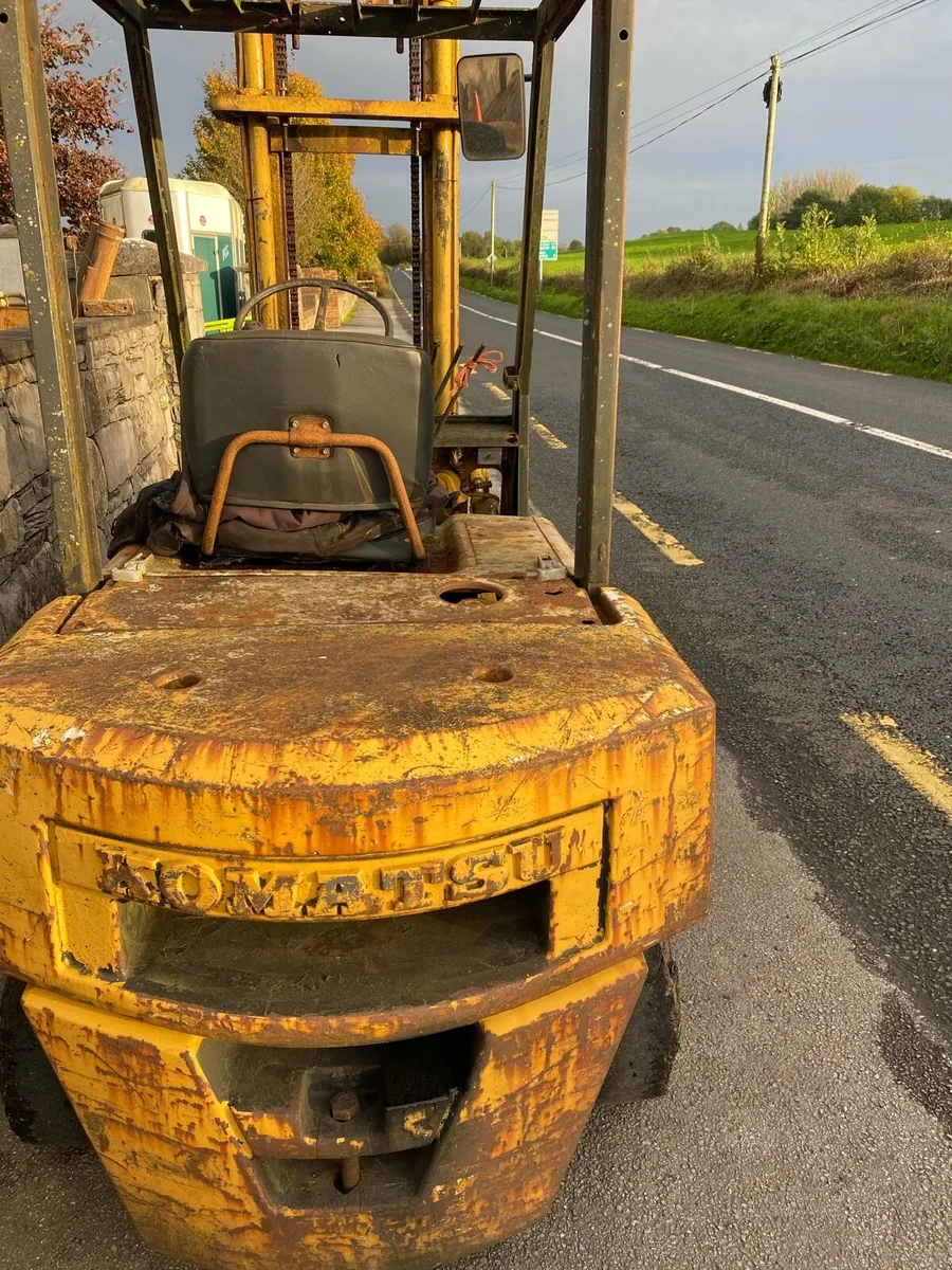 Forklift - Image 2