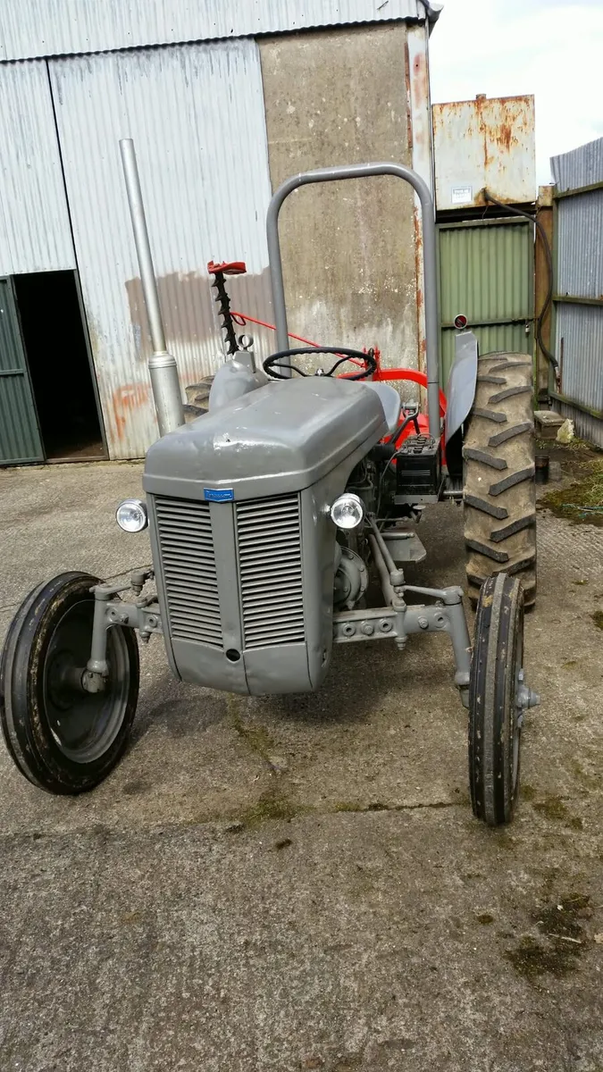 Tractor  20 diesel - Image 3