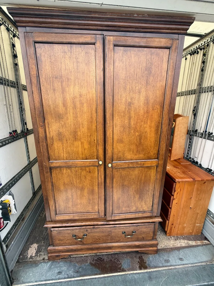 solid wooden wardrobe - Image 3