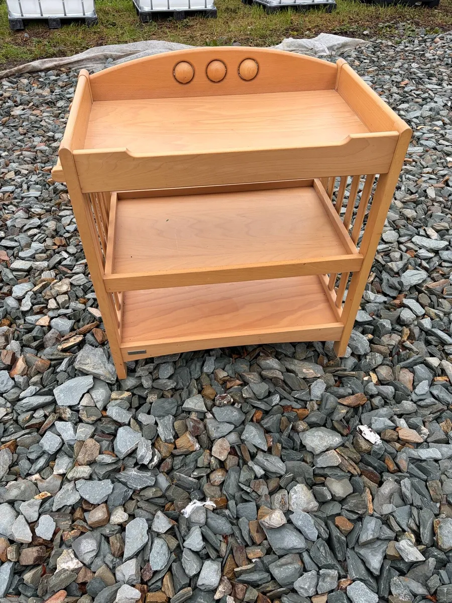 solid oak wooden changing table - Image 4