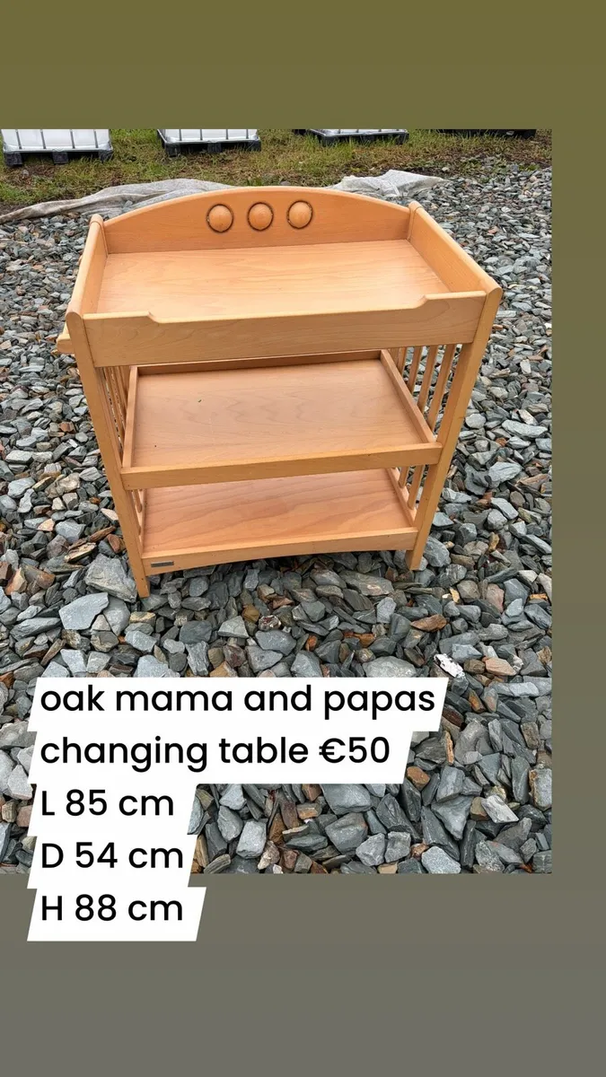 solid oak wooden changing table - Image 1