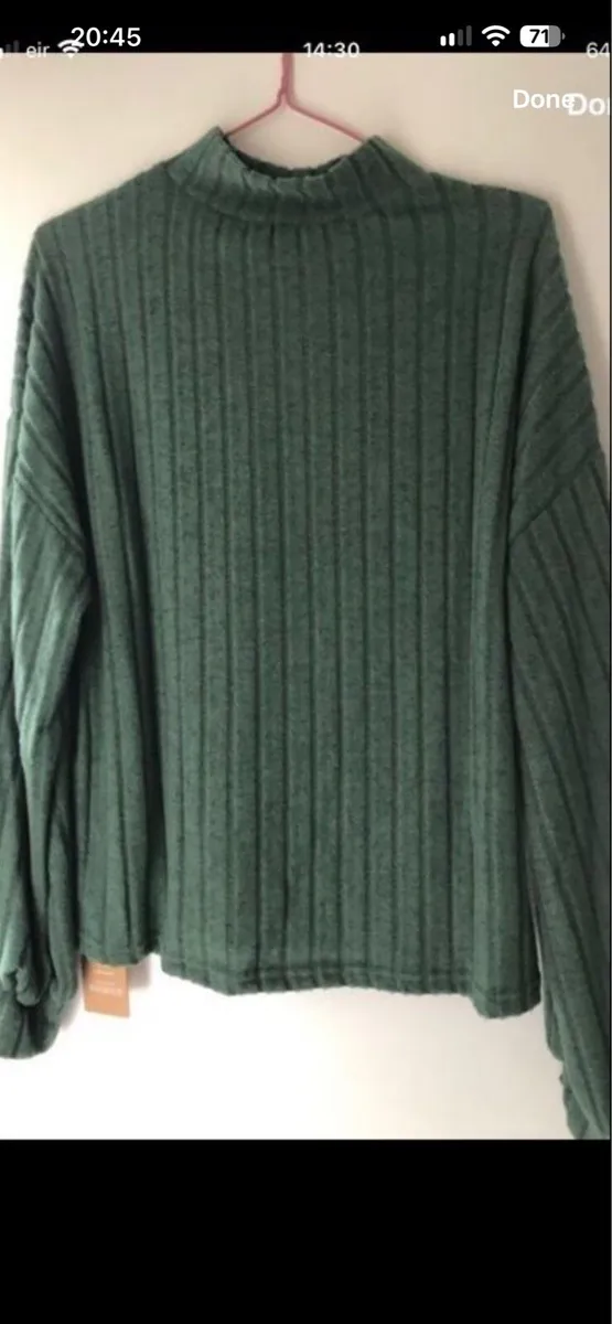 Ladies BNWT jumper size L €5 - Image 3
