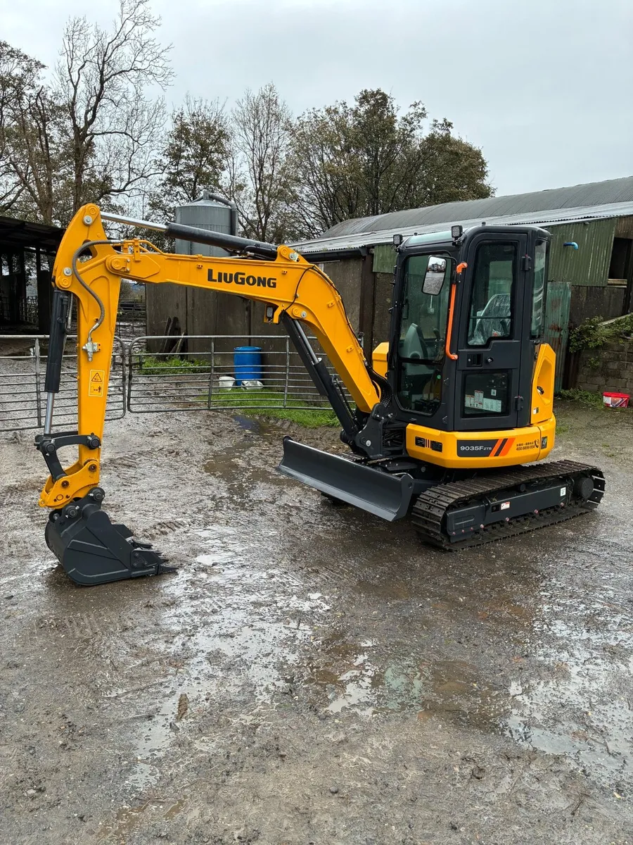 2026 New Liugong 9035F ZTS digger - Image 1