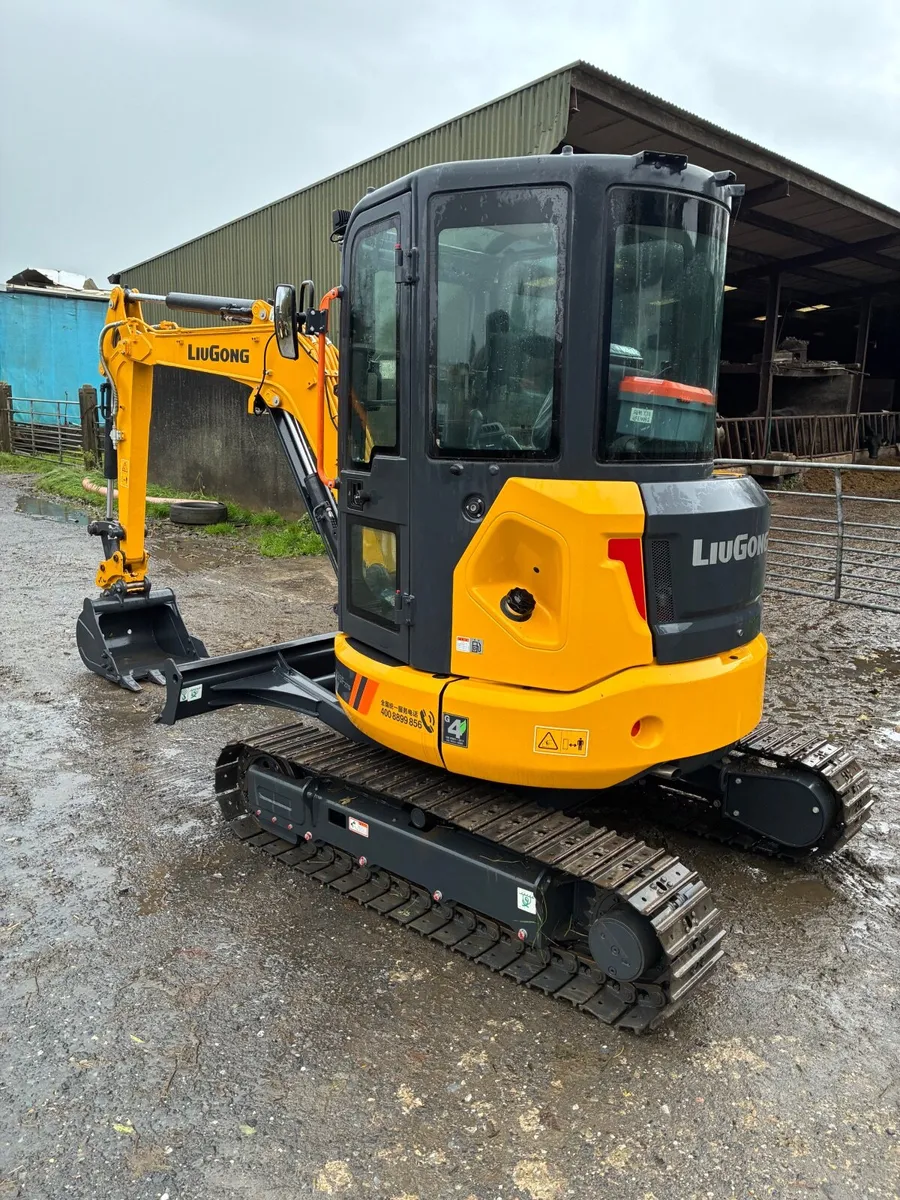 2026 New Liugong 9035F ZTS digger - Image 4