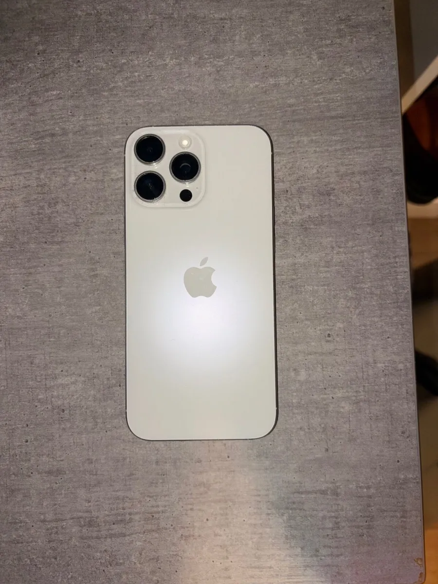 iPhone 16 Pro Max 1 TB - Image 3