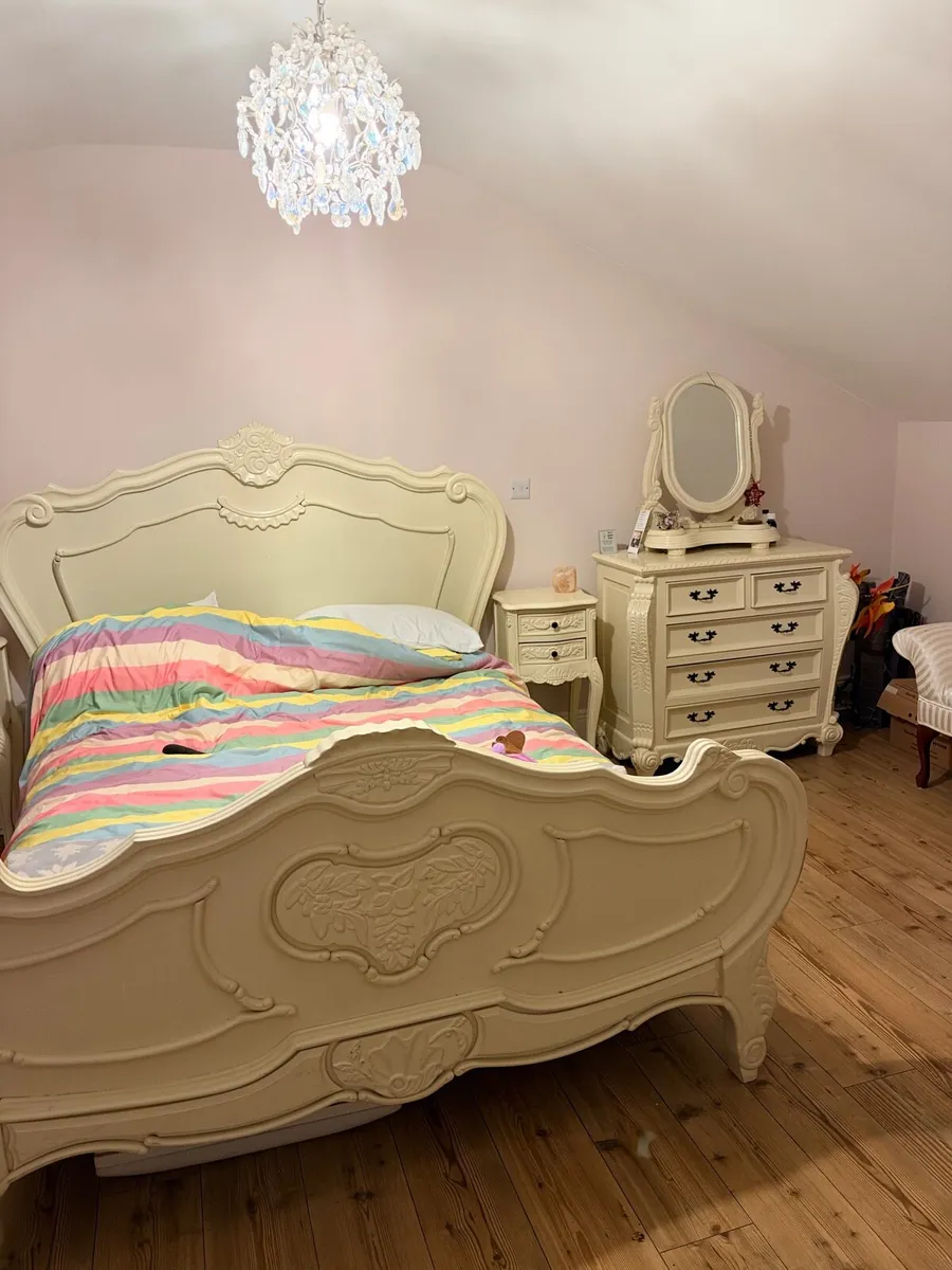 bedroom furniture - Image 2