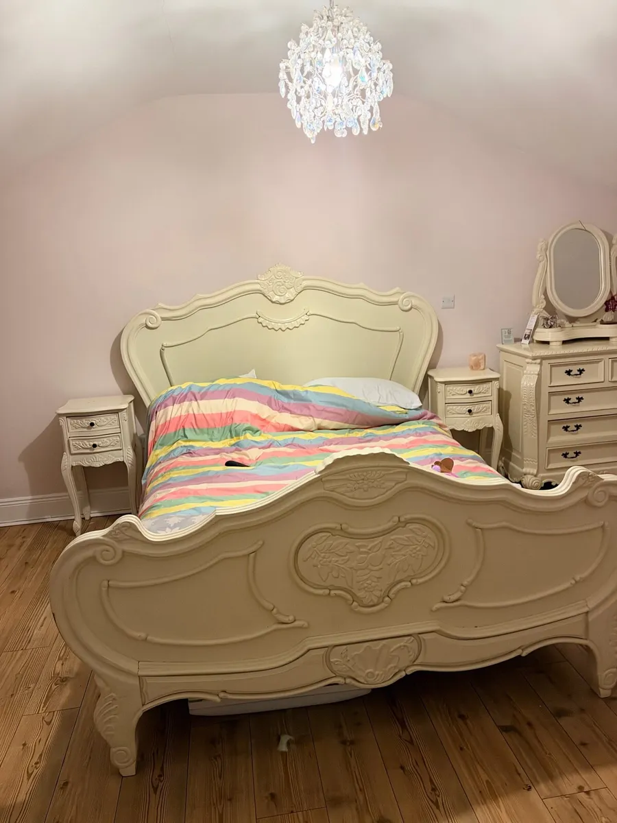 bedroom furniture - Image 3