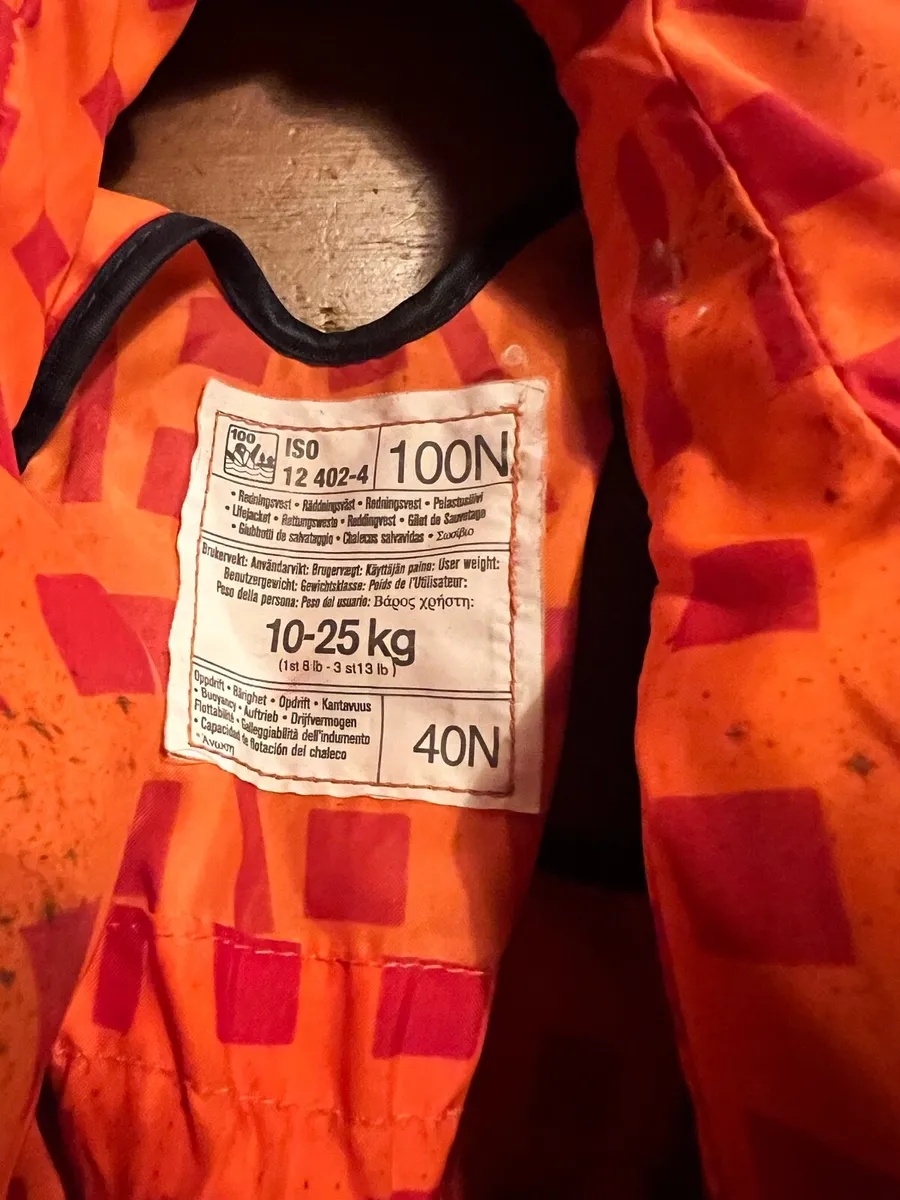 Helly Hanson child life jacket - Image 3