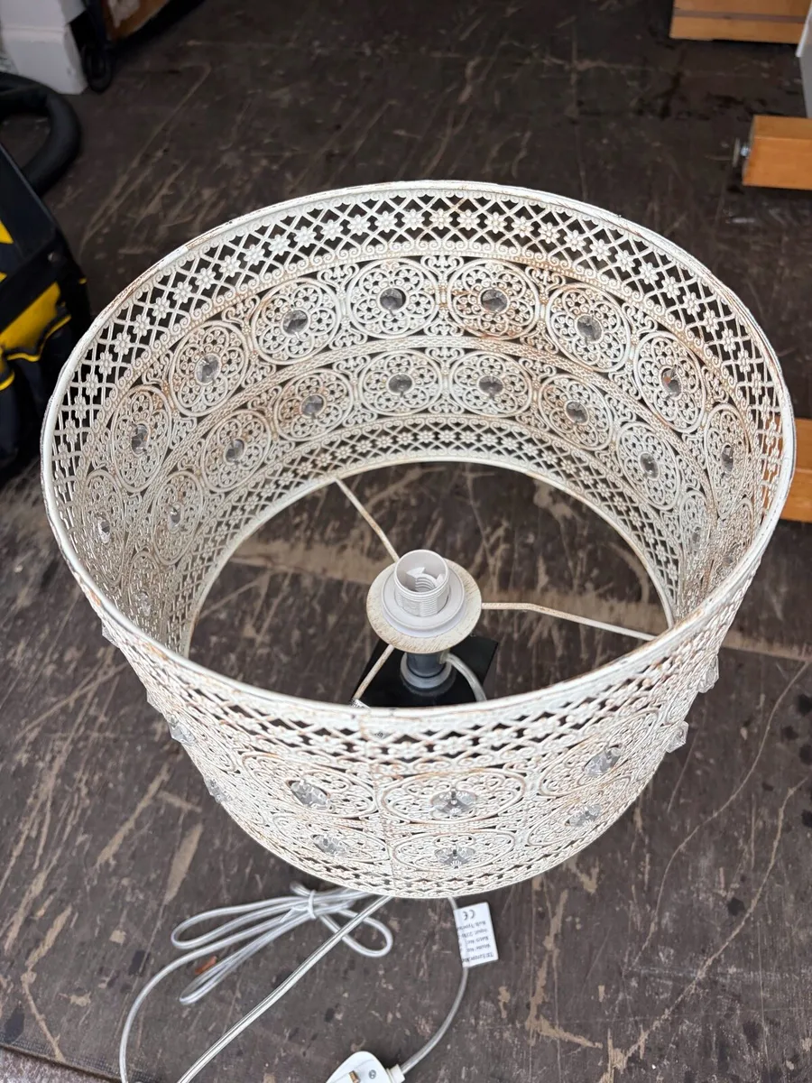 bedside lamp €20 - Image 2