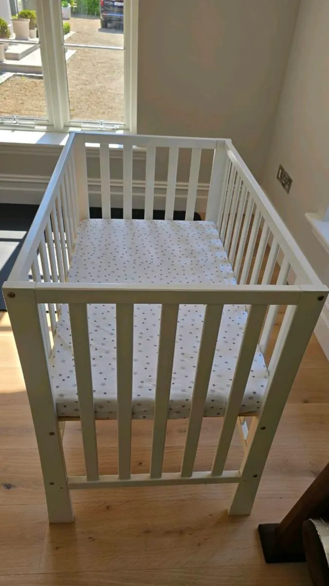 Mamas and Papas White Wooden Baby Cot - Image 2