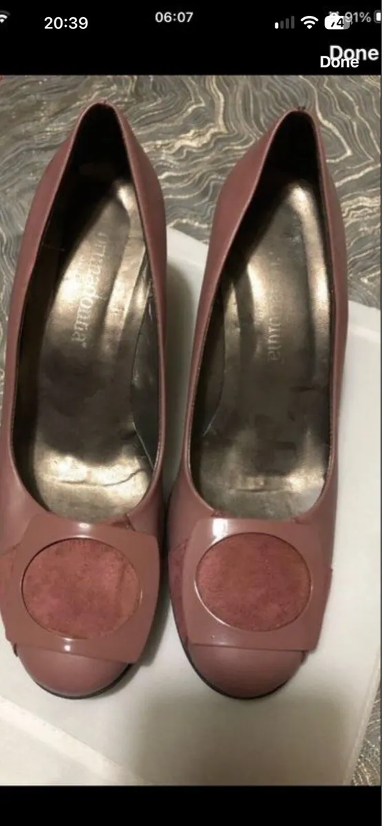 Ladies stunning Italian shoes size 5 €15 - Image 1