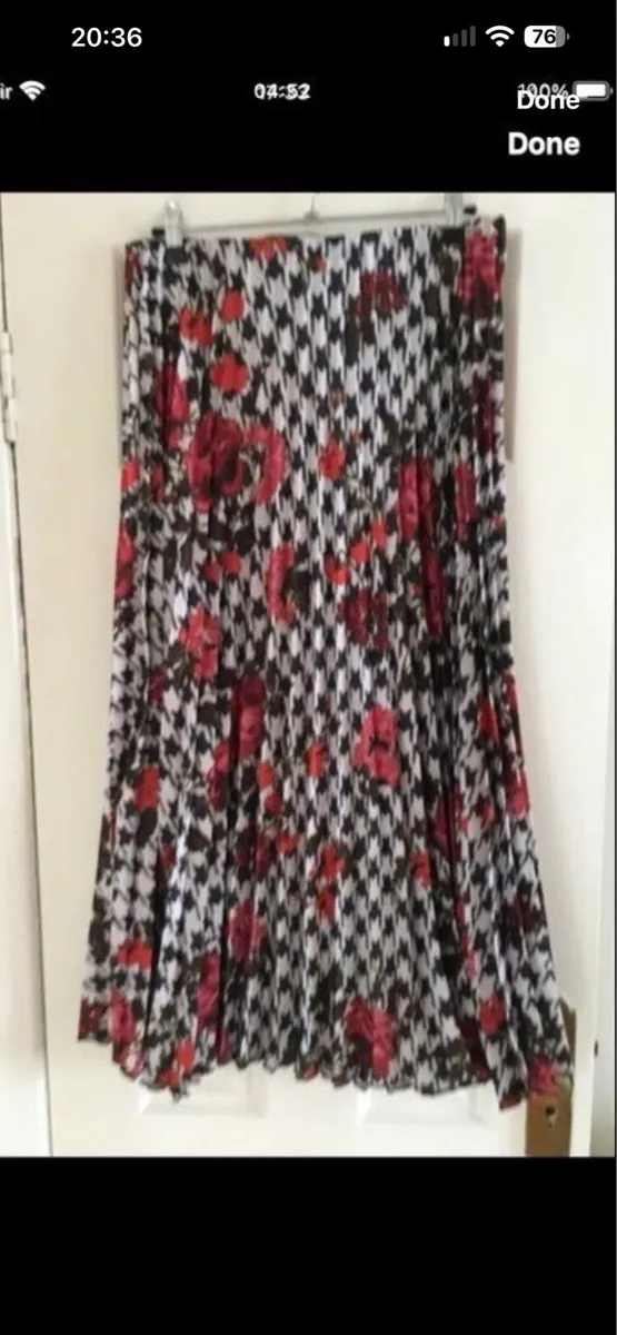 Ladies Zara skirt size M €5 - Image 2