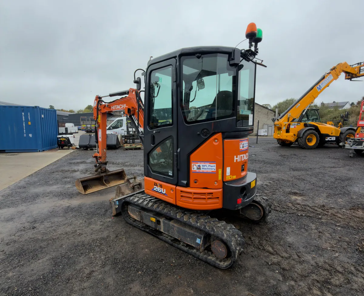 Hitachi 26u Digger - Image 3