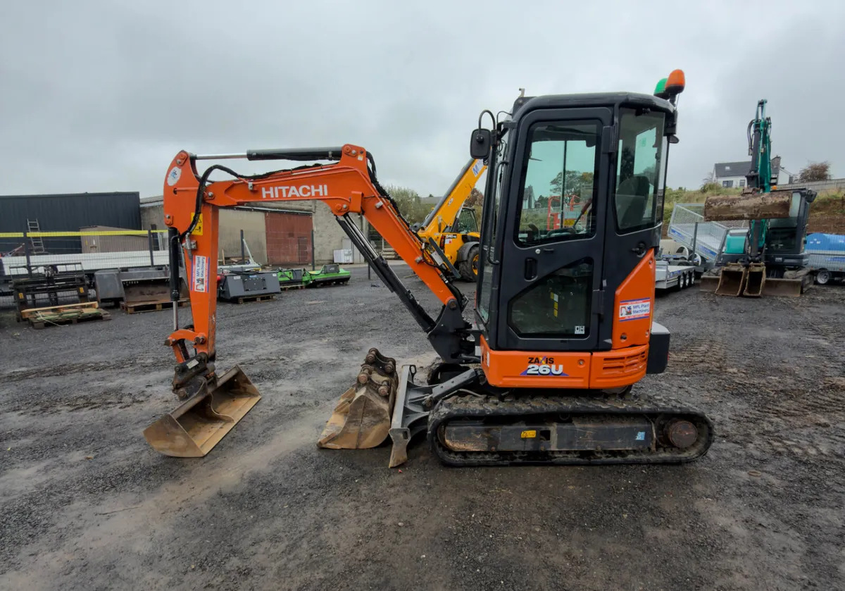 Hitachi 26u Digger - Image 2