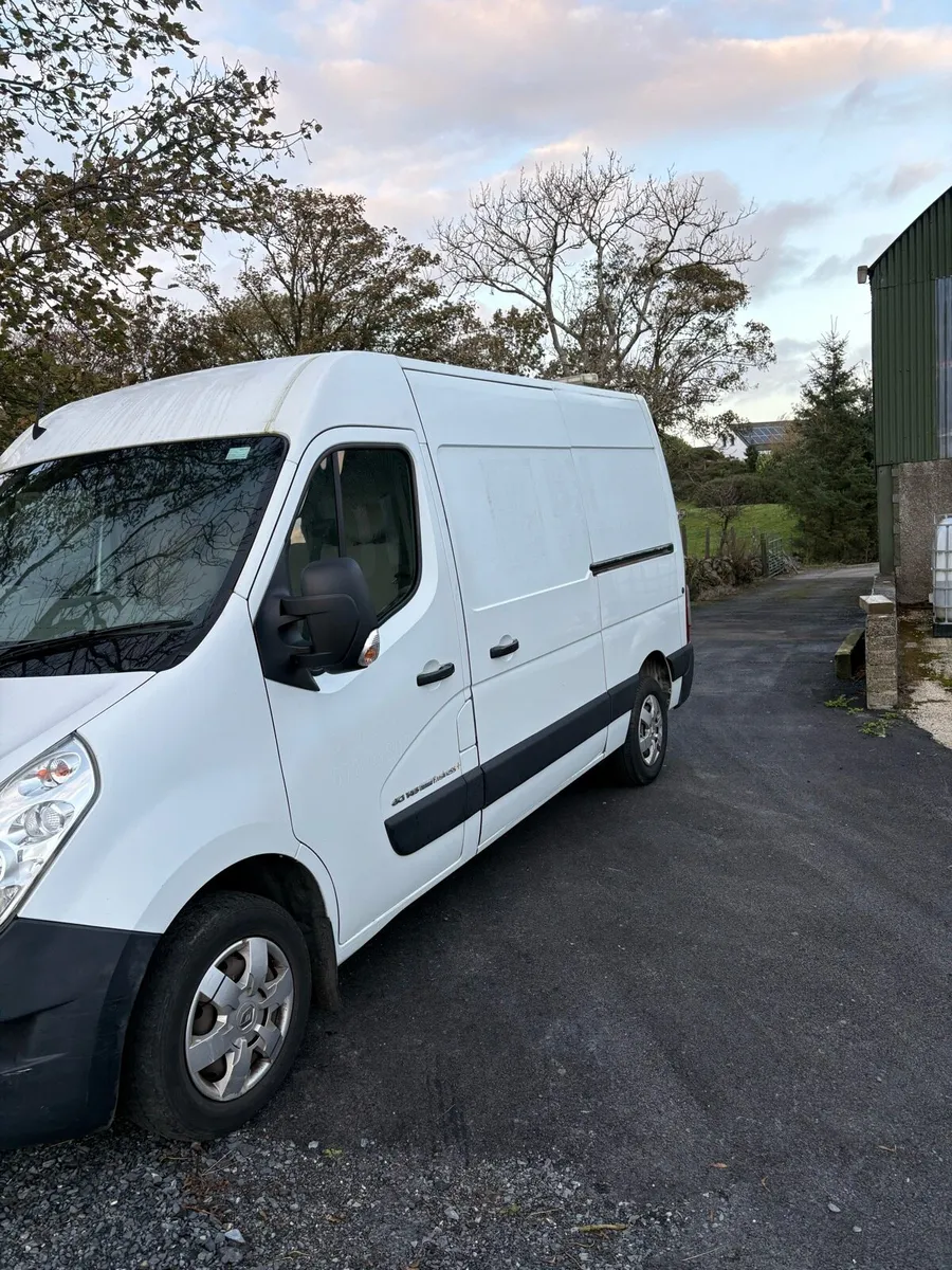 Renault Master - Image 2