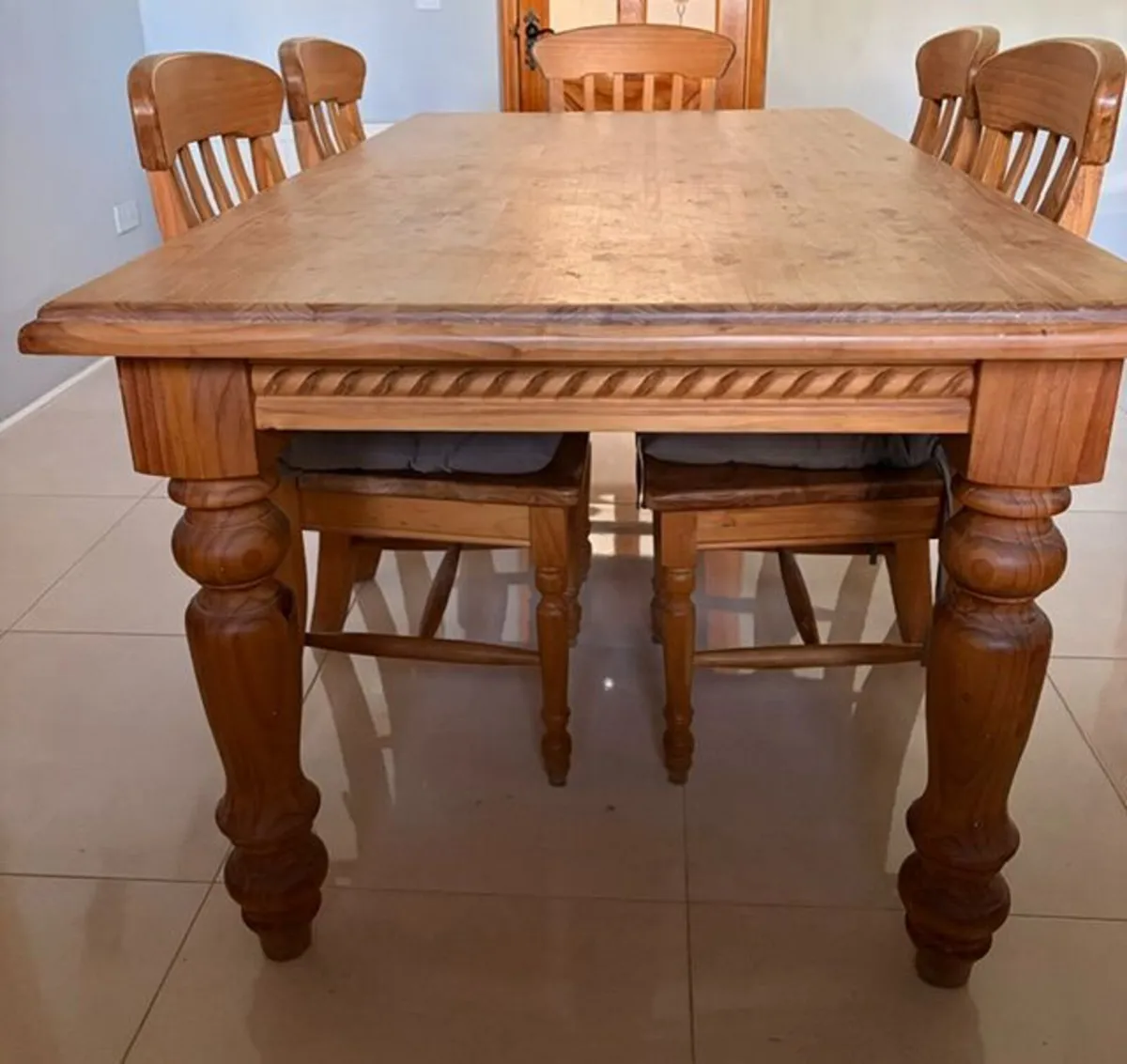 Kitchen Table - Image 3