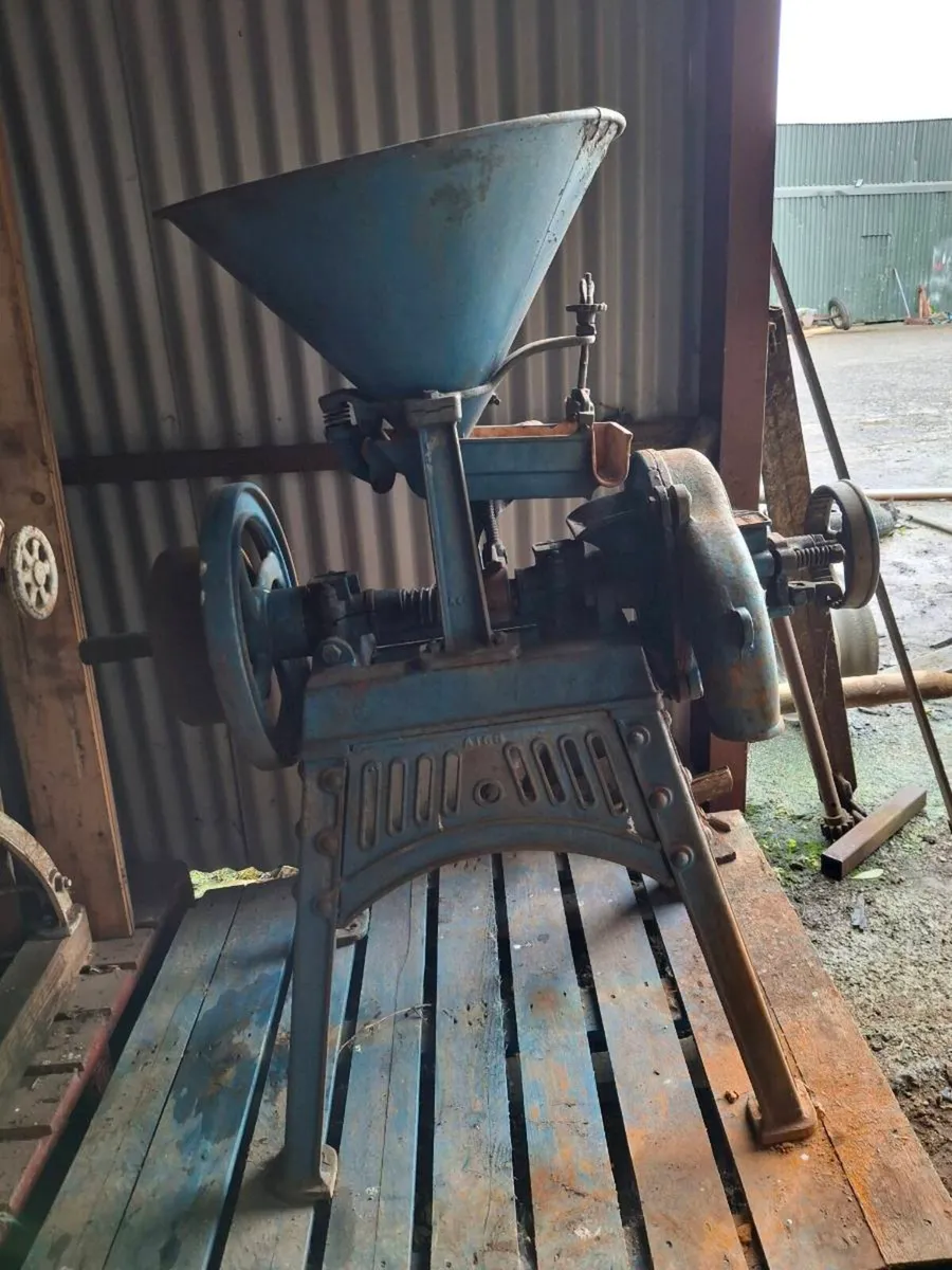 Ferguson drill plough points - Image 4