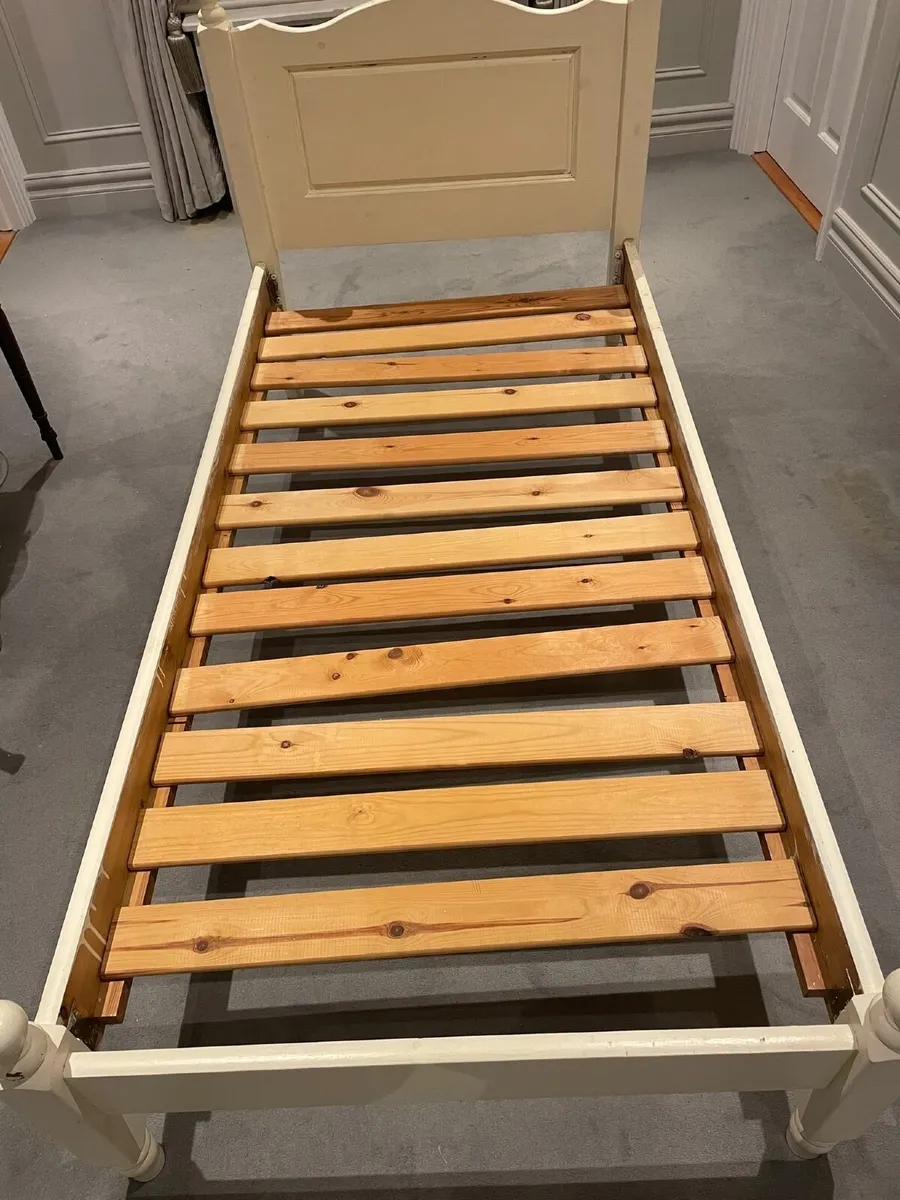 Single bed plus mattress - Image 3