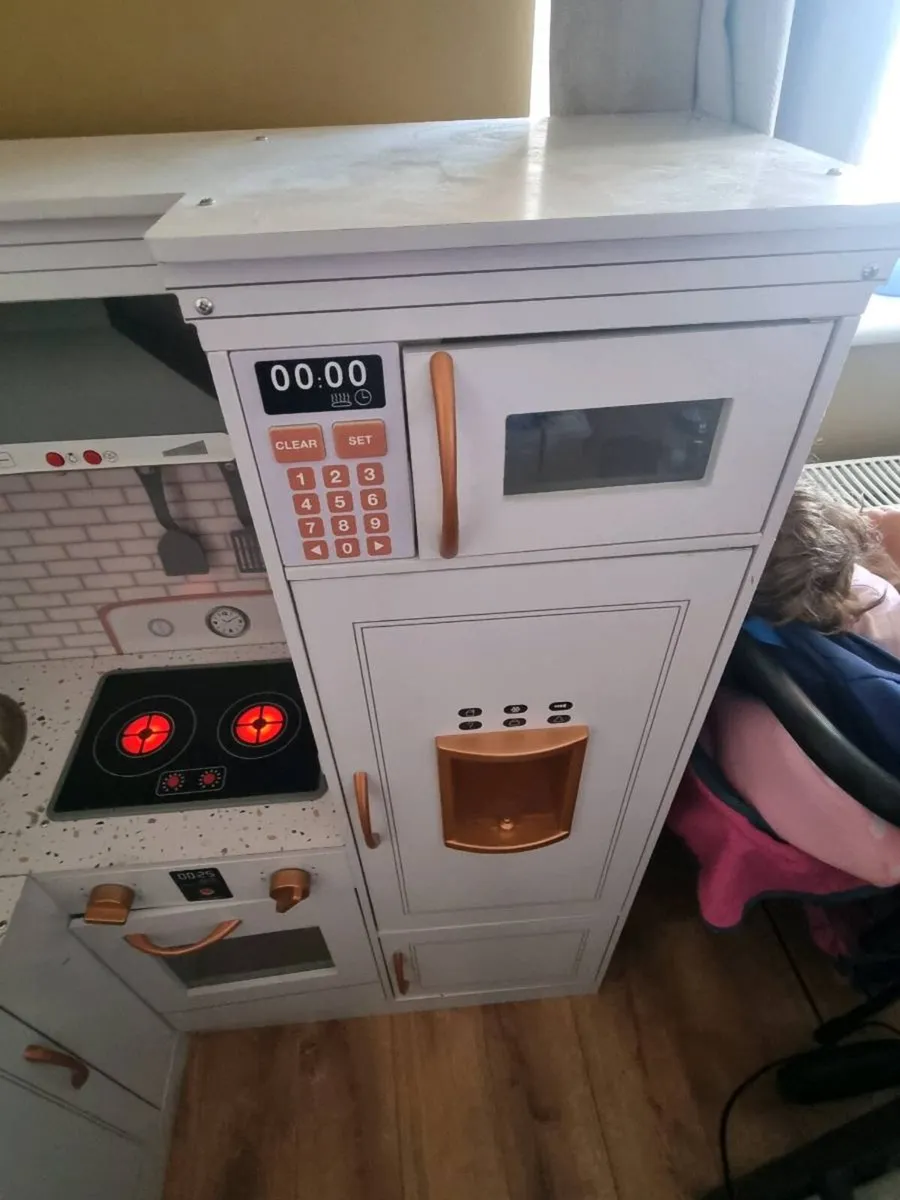 Kids kitchen - Image 2