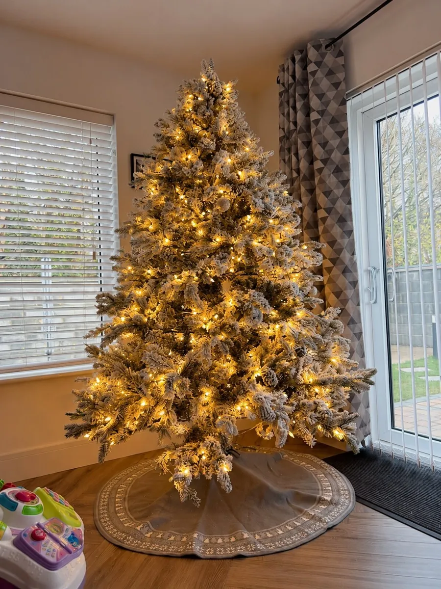 Dorchester Snowy Pine Hinged Christmas Tree - Image 1