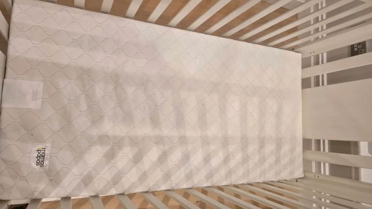 Mamas & Papas Mia Convertible Cot Bed - Image 3