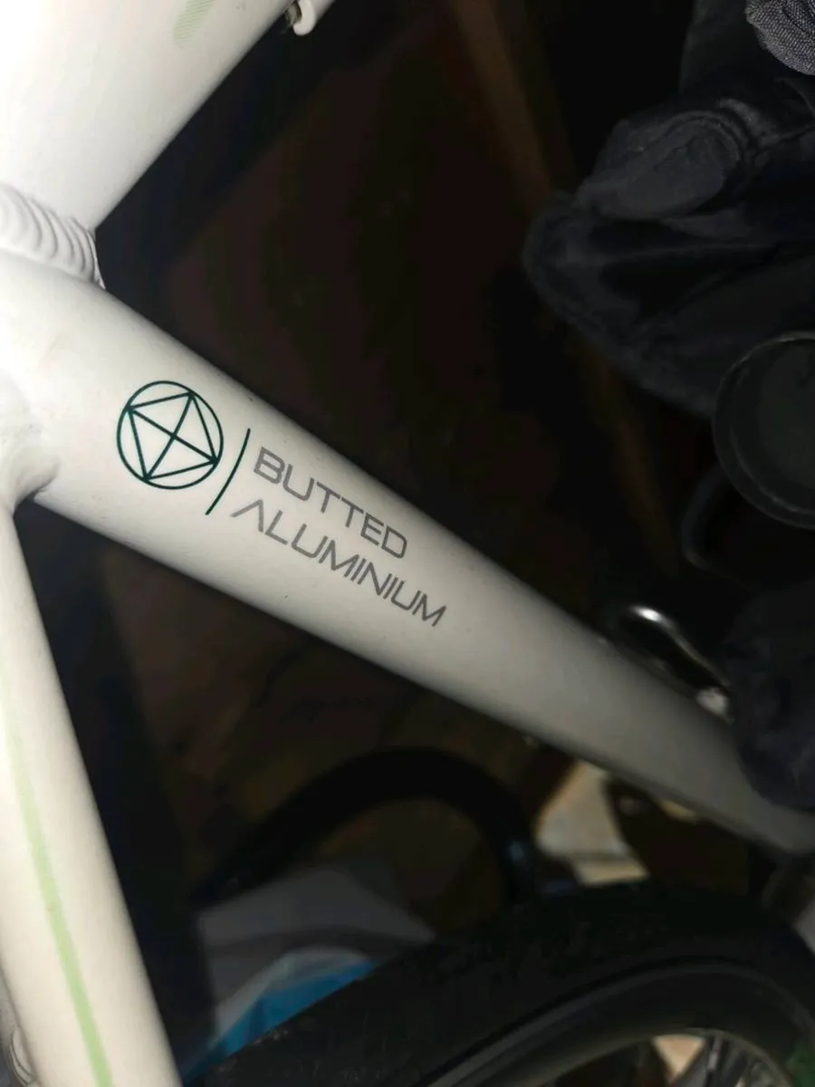 Road bike bundle - Image 1