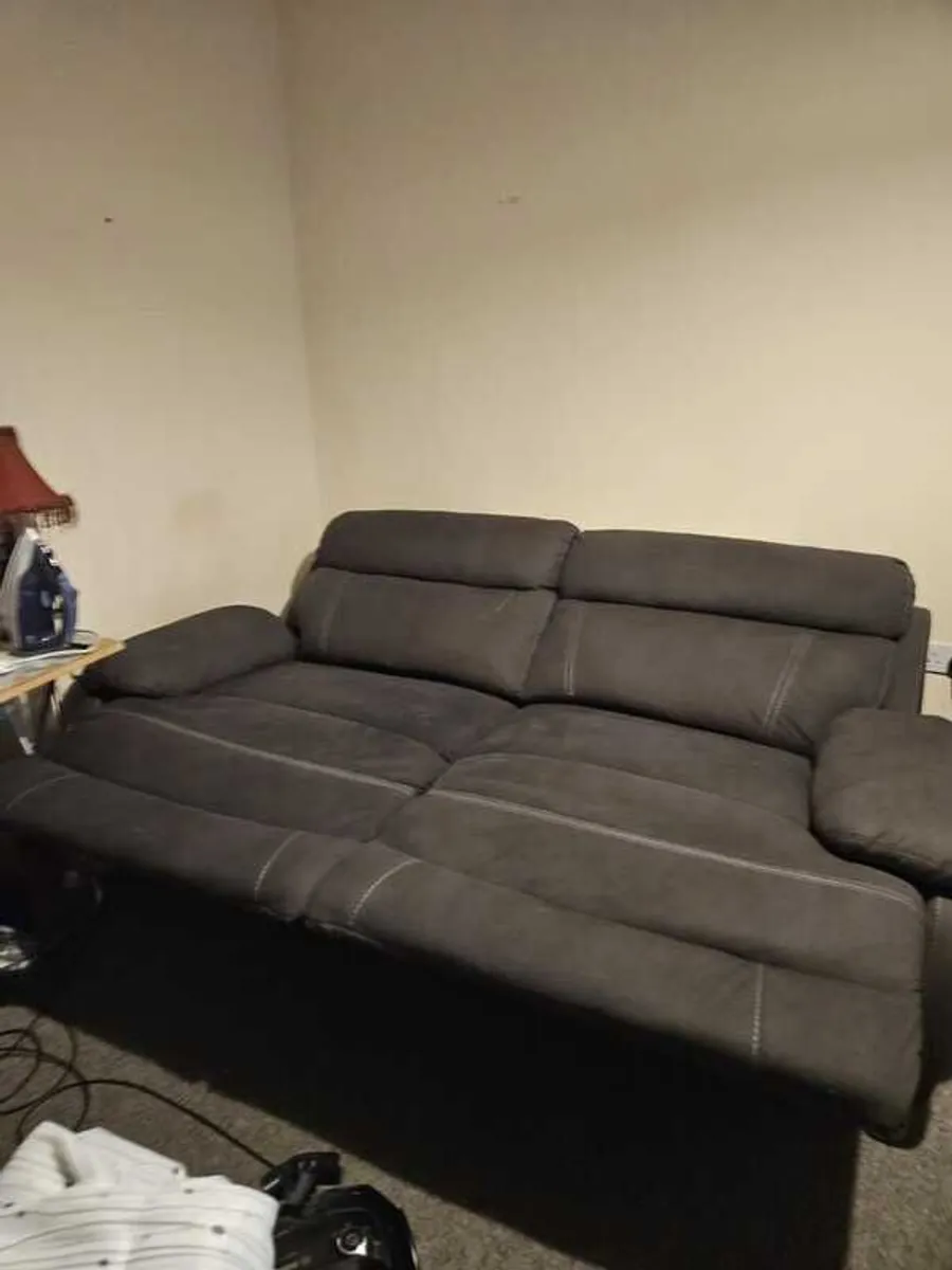 3-Seater Sofa & Armchair Set (Electric Recliners) - Image 3