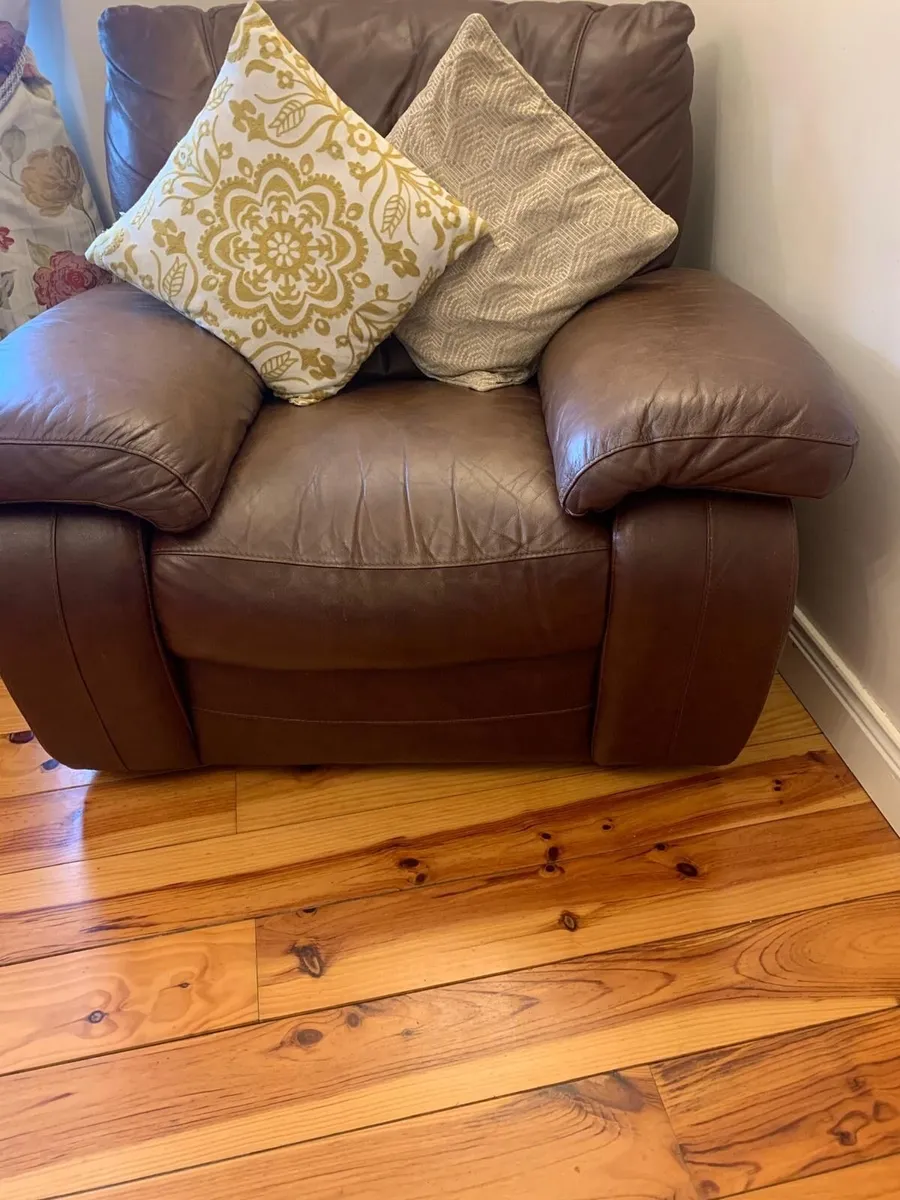 Brown Leather 3 Piece Suite - Image 2