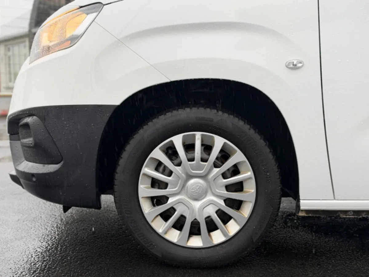 Toyota Proace L1 ICON - Image 4