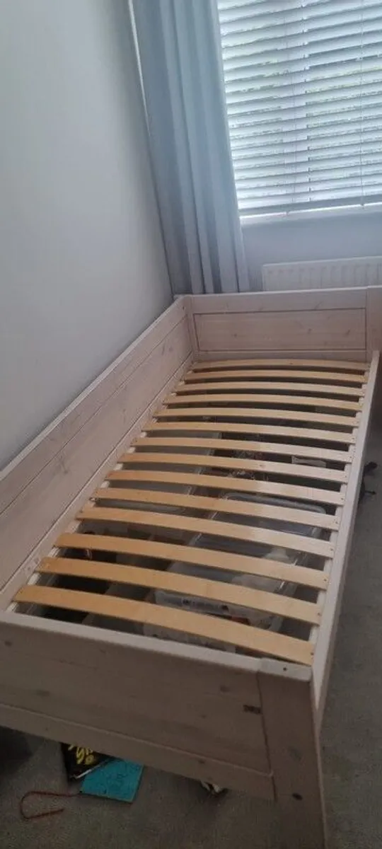 Single bed from lifetime - Image 2