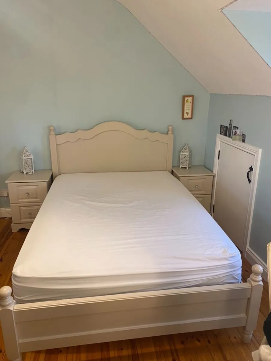 Cream Double Bed Frame & 2 Matching Bedside Locker - Image 2