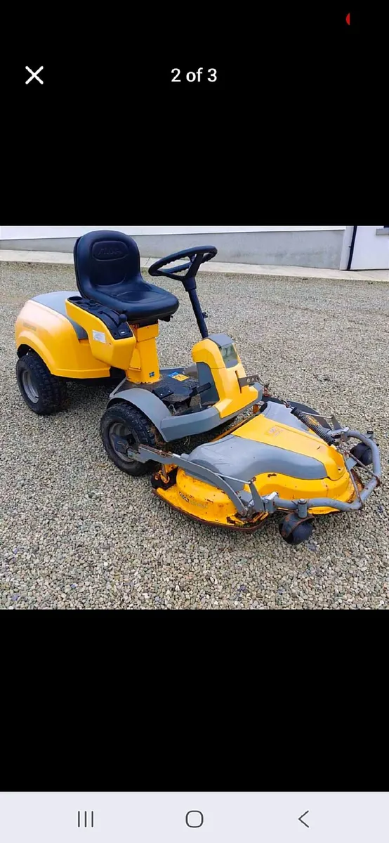 Ride on lawnmower - Image 1