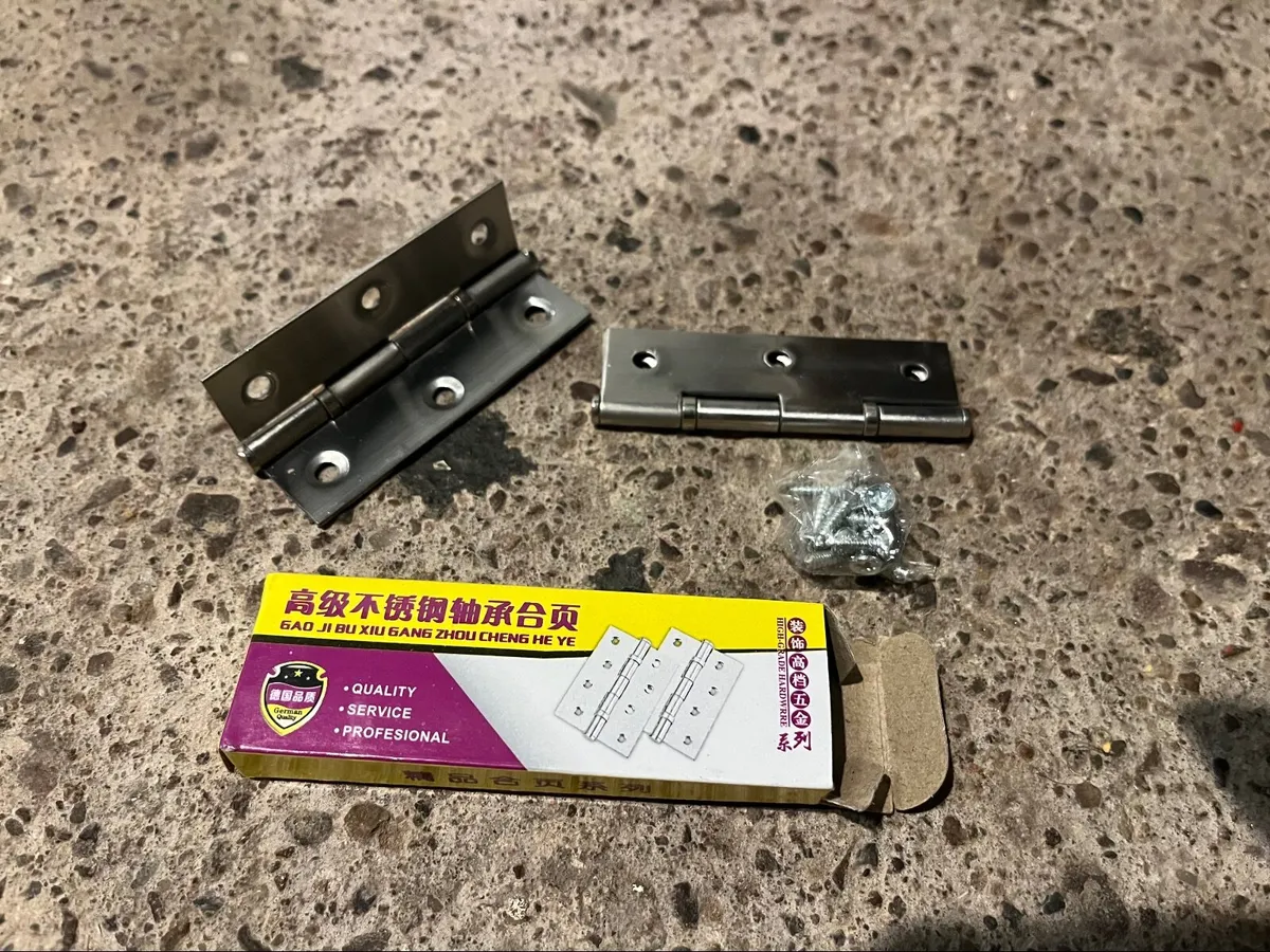 20 Pairs of Metal Cabinet & Cupboard Hinges – New