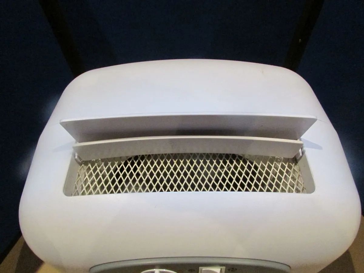 Challenge Dehumidifier - Image 3