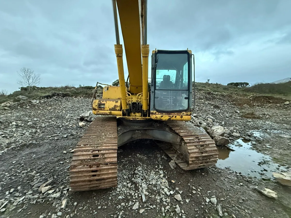 Komatsu 210 - Image 2