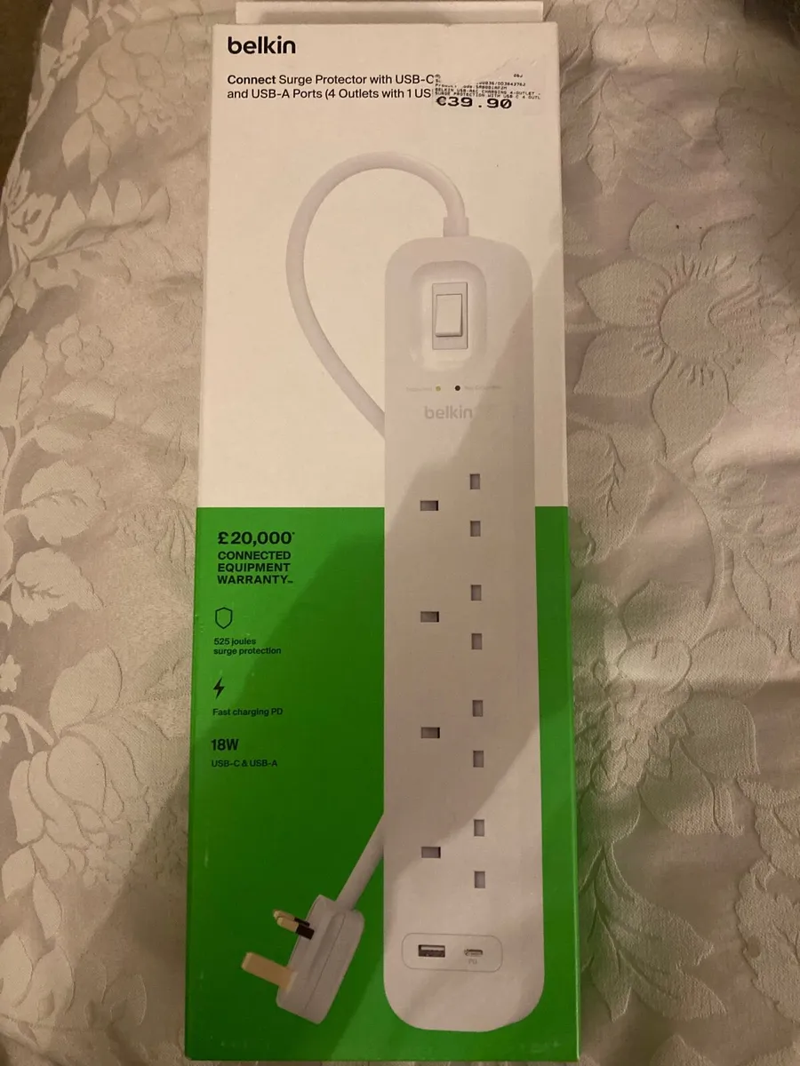 4 port Plugboard with usb a and c ports, brand new - Image 1