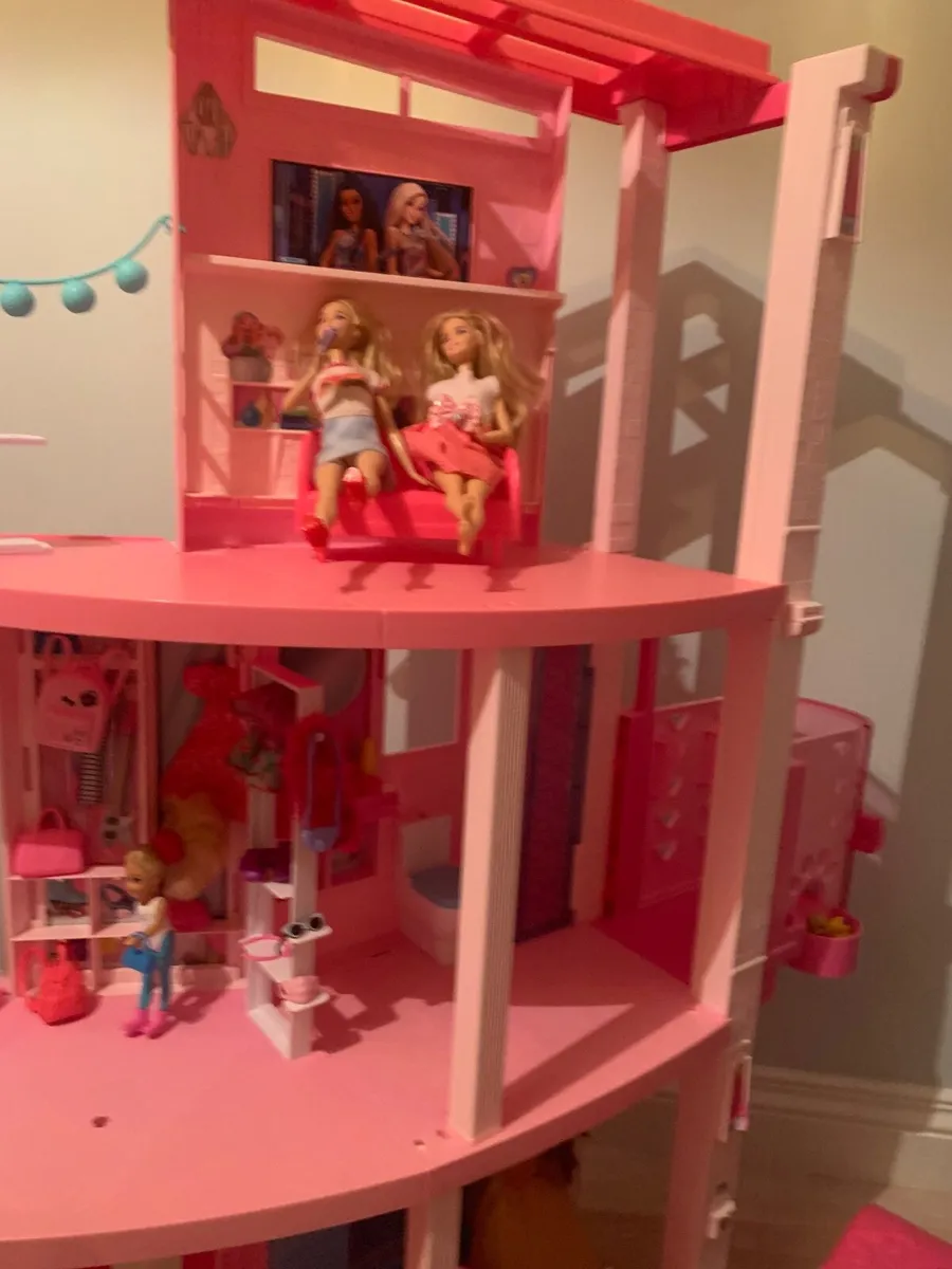 Barbie Dream House and Barbie Accessories - Image 4