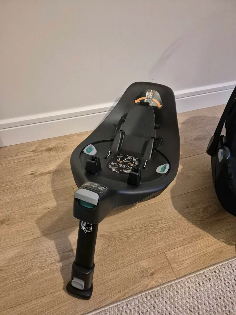 Cybex Sirona Z2 I-Size with Cybex Base - Image 3