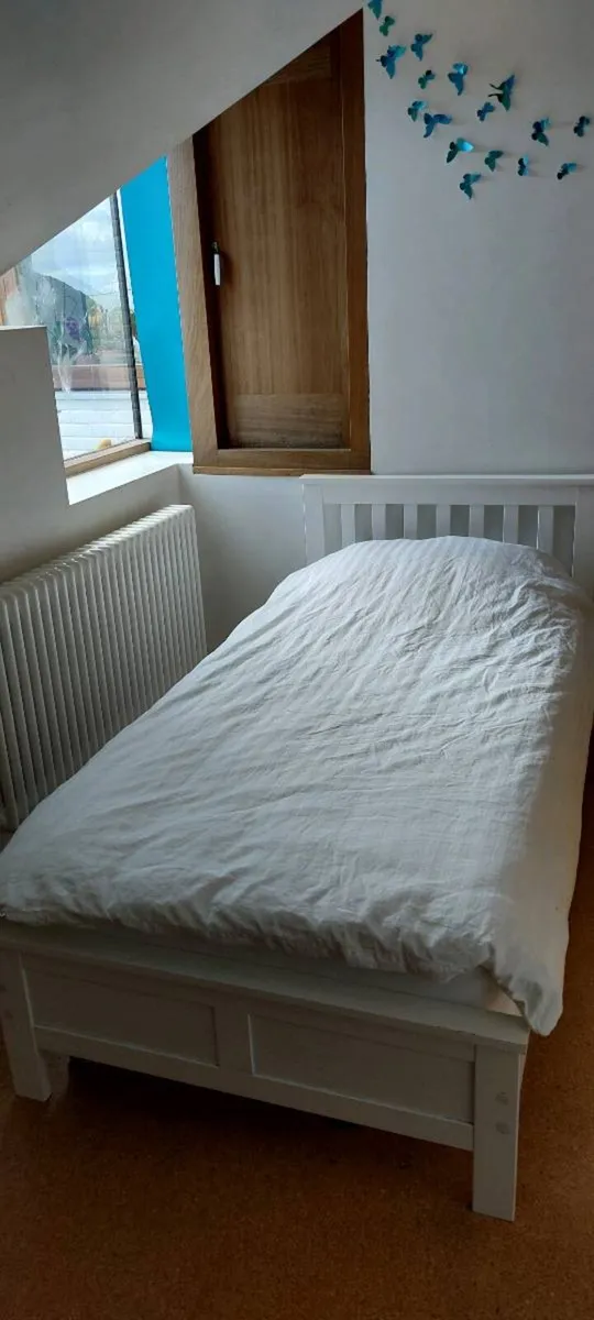 Single Bed - Image 2