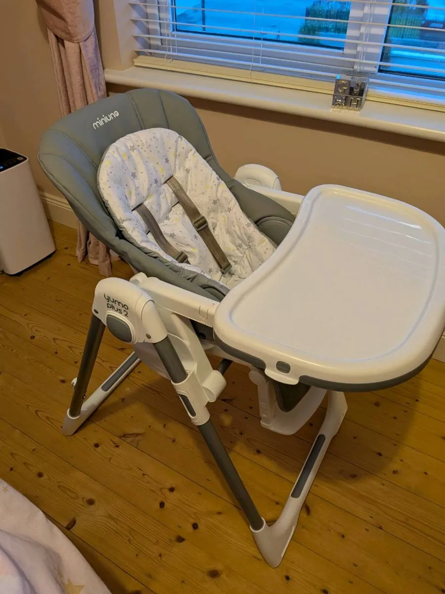 Miniuno Yumo Plus 2 - multi position high chair - Image 2