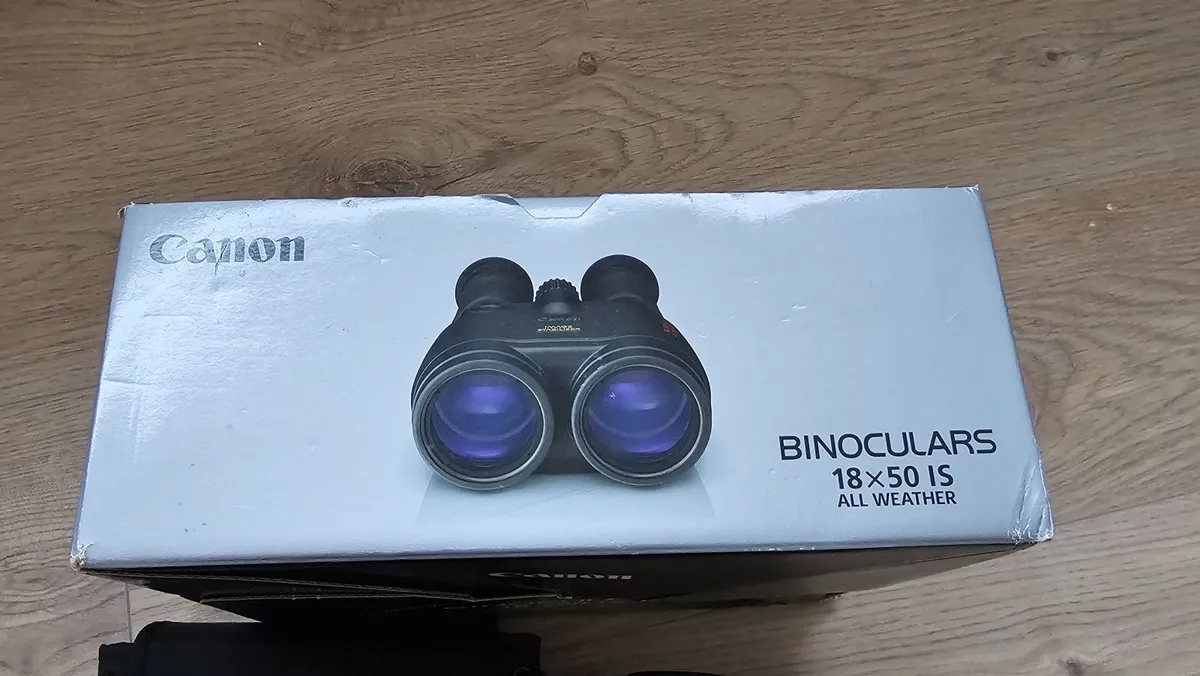 Canon 18x50 IS UD Binoculars Image Stabilised - Image 2