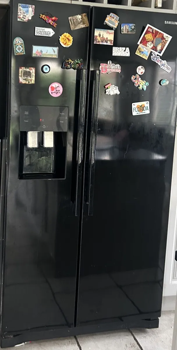Samsung American Fridge Freezer - Image 1