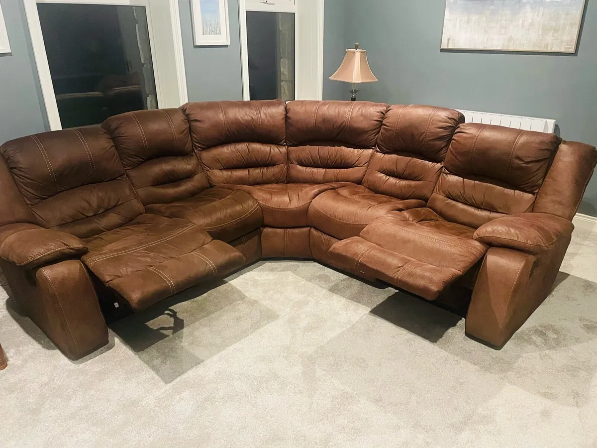 Corner Couch - Image 1