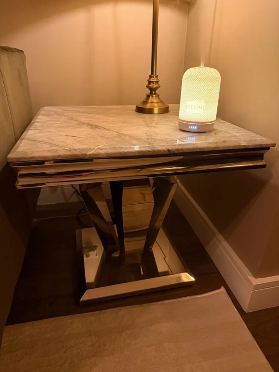 Coffee / side table - Image 1