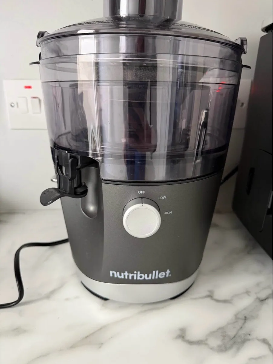 NUTRIBULLET 800 W Juicer - Image 2