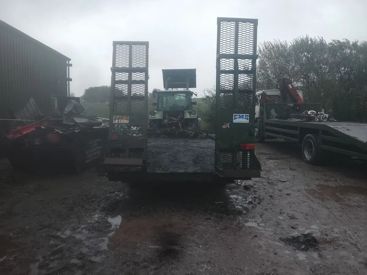 Chieftain Trailer - Image 2